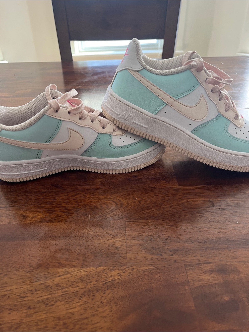 Nike Kids Mint Green and Light Pink Low-Top Sneakers